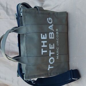 Marc Jacobs The Tote Handbag